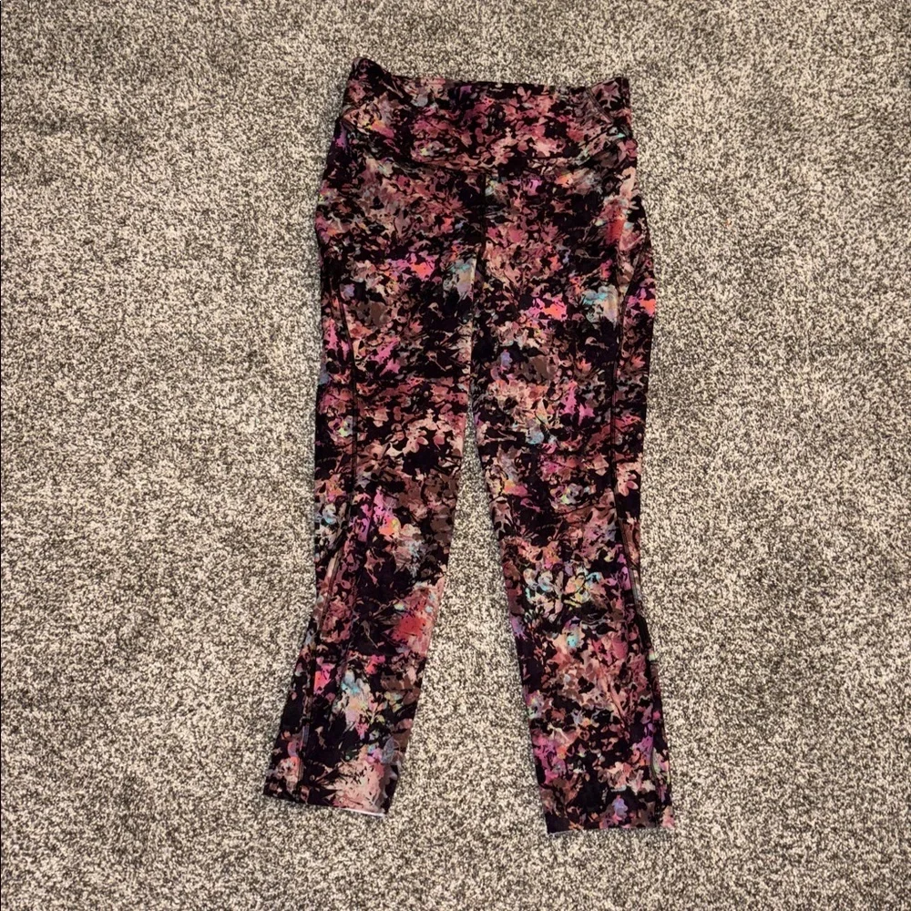 Lululemon Base Pace High-Rise Crop 23